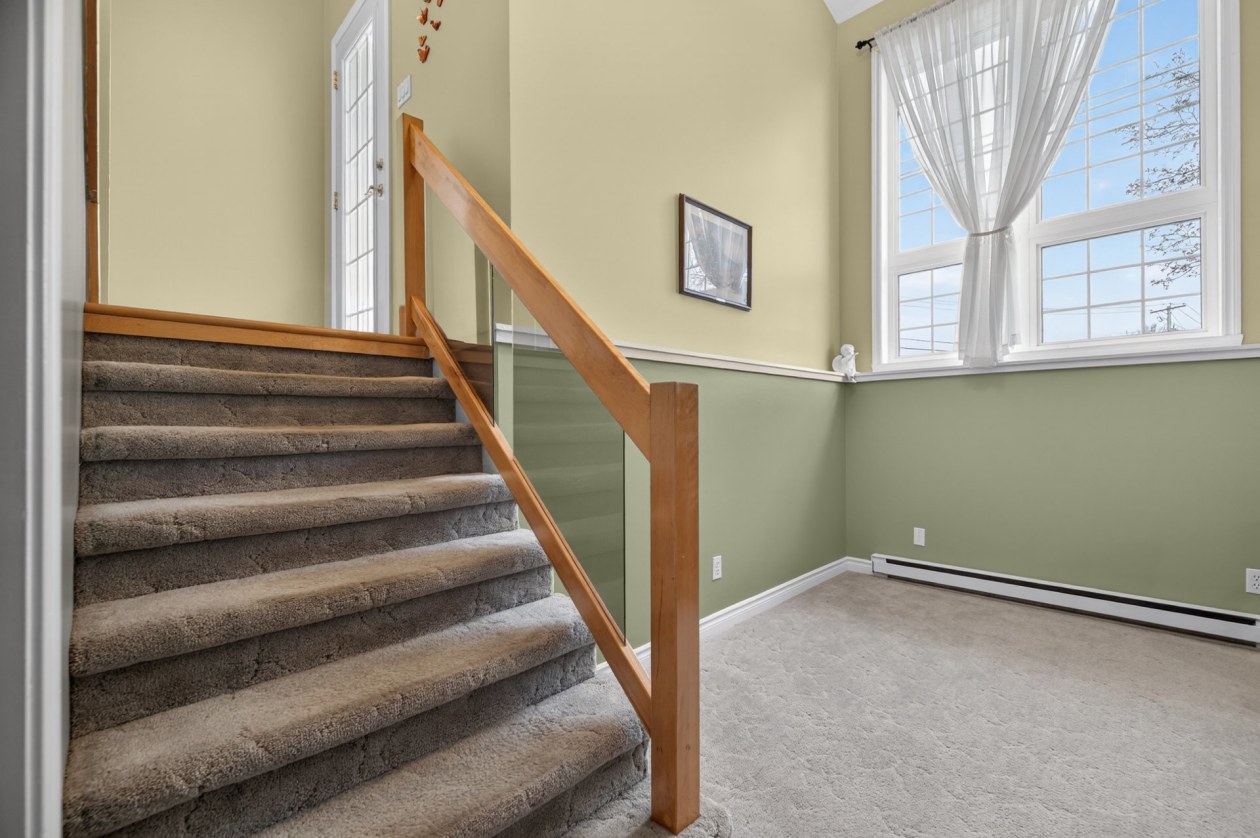 Escalier — 273, Rue Corneau, Rimouski, G5L7V4, Rimouski