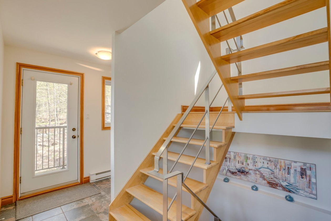 Escalier — 61, Ch. de la Perdrix, Stoneham-et-Tewkesbury, G3C2J6, Stoneham-et-Tewkesbury