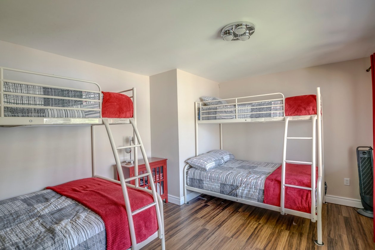 Chambre à coucher — 61, Ch. de la Perdrix, Stoneham-et-Tewkesbury, G3C2J6, Stoneham-et-Tewkesbury