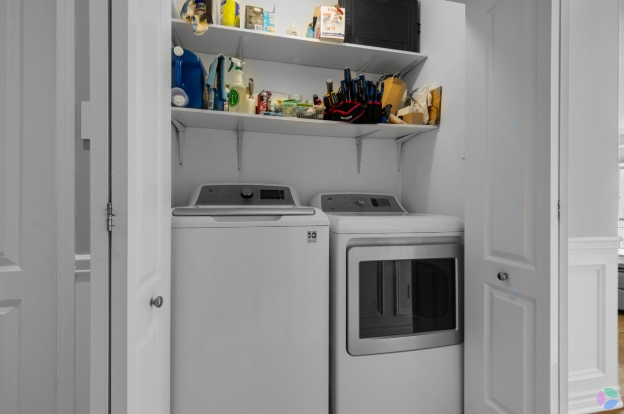 Salle de lavage — 5, Crois. de l'Oranger, 210, Saint-Constant, J5A1L2, Saint-Constant