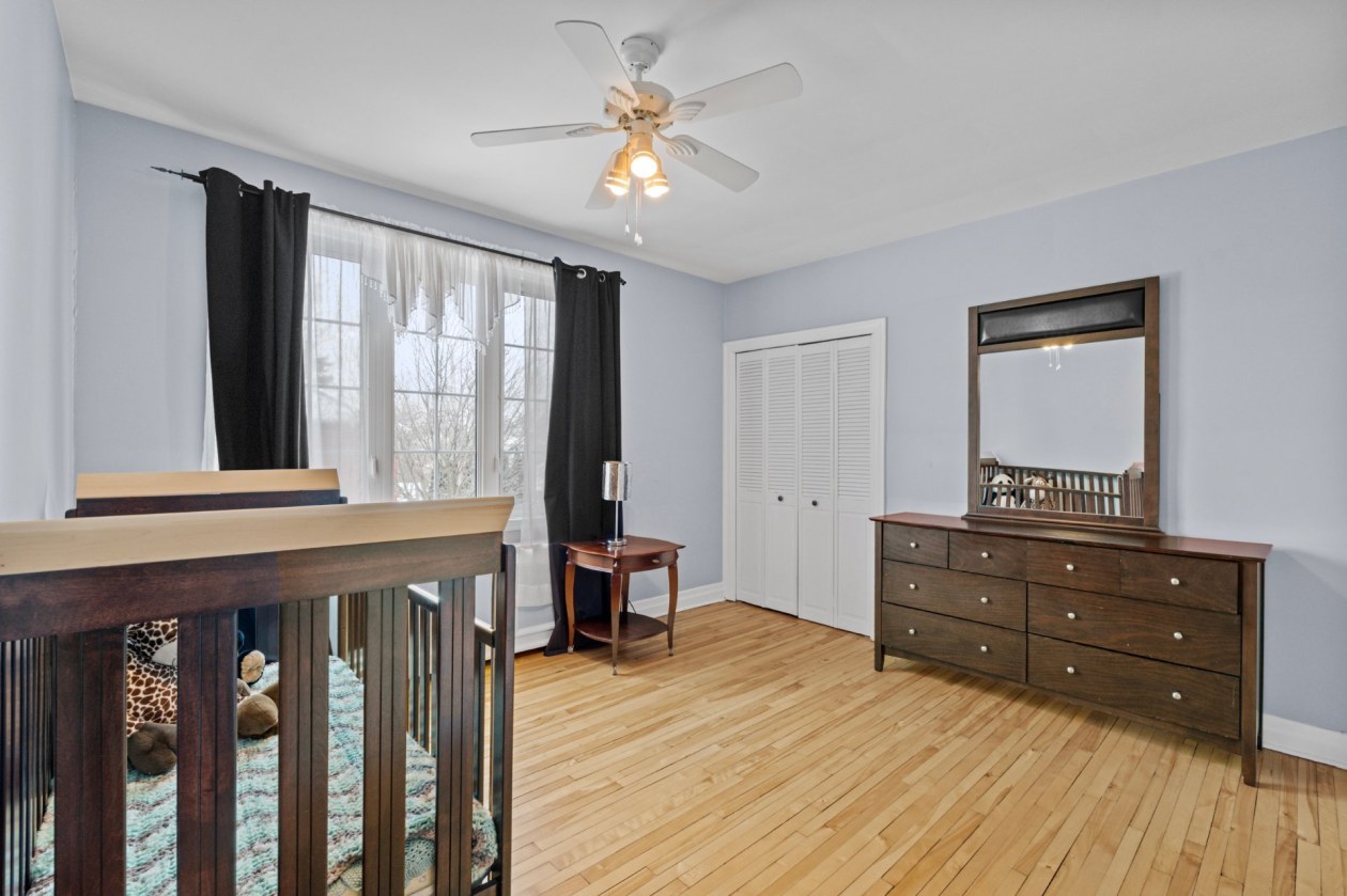 Chambre à coucher — 5150, Boul. St-Joseph, Montréal (Lachine), H8T1S2, Montréal (Lachine)