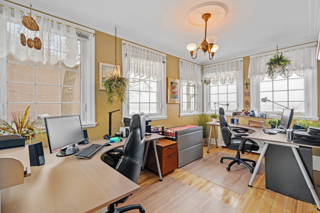 Bureau — 5150, Boul. St-Joseph, Montréal (Lachine), H8T1S2, Montréal (Lachine)