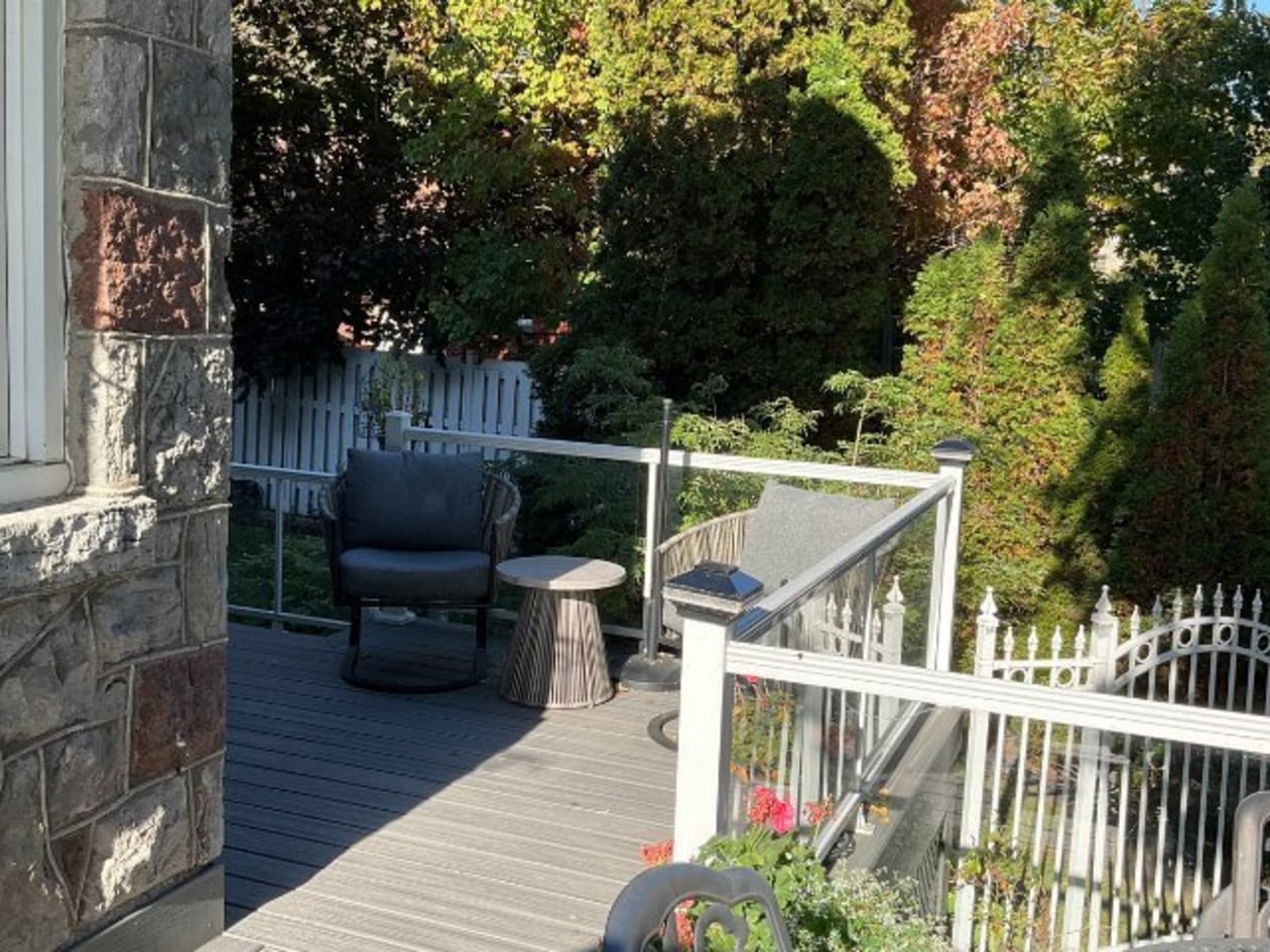 Balcon — 5150, Boul. St-Joseph, Montréal (Lachine), H8T1S2, Montréal (Lachine)