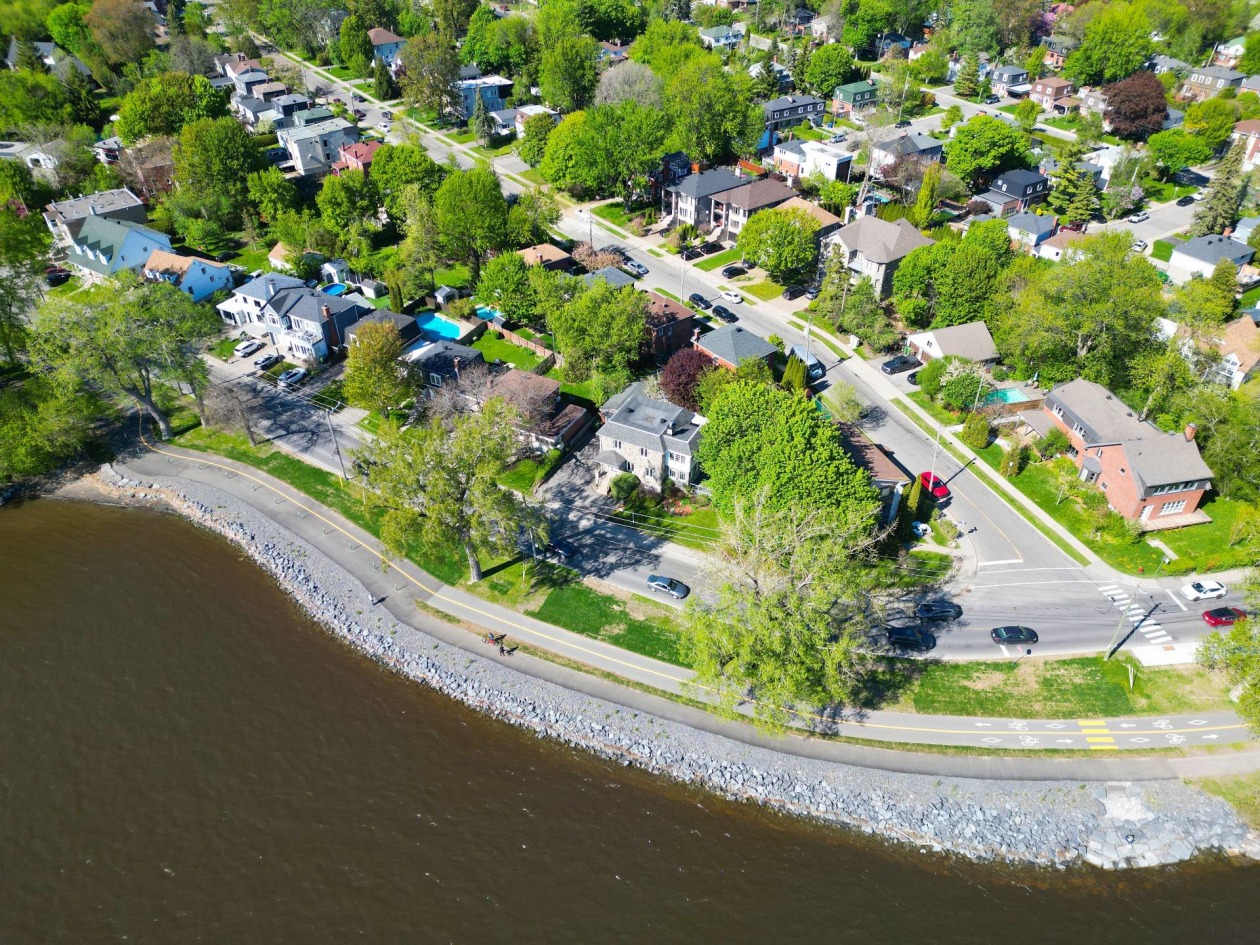 Accès au plan d'eau — 5150, Boul. St-Joseph, Montréal (Lachine), H8T1S2, Montréal (Lachine)