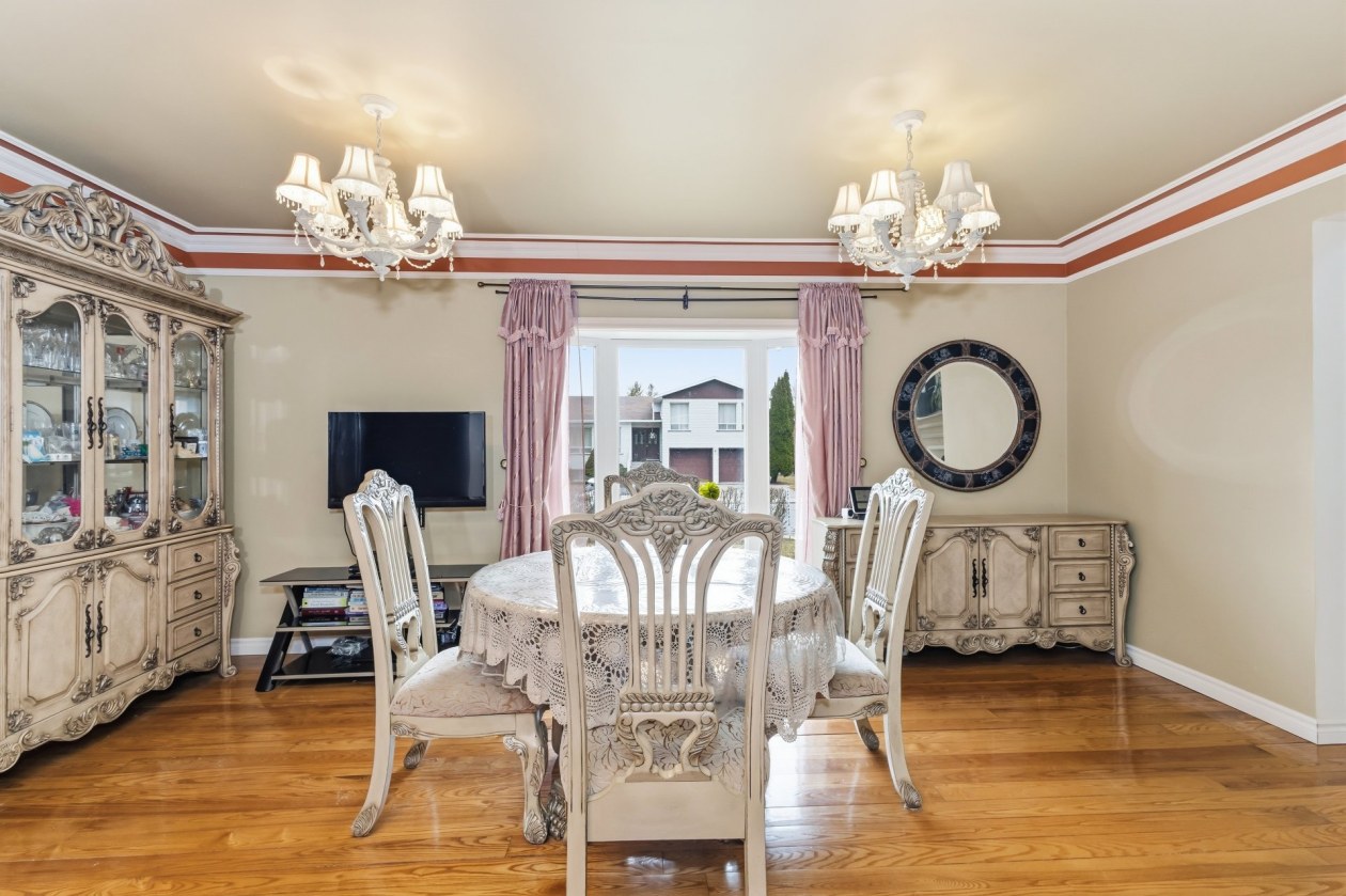 Salle à manger — 20, Boul. Ste-Marguerite, Châteauguay, J6K1M1, Châteauguay