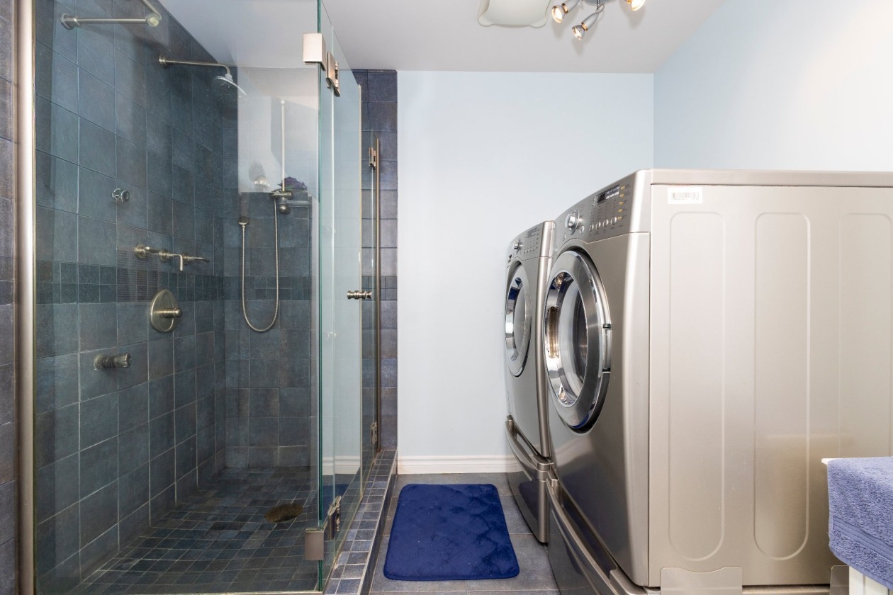 Salle de lavage — 20, Boul. Ste-Marguerite, Châteauguay, J6K1M1, Châteauguay