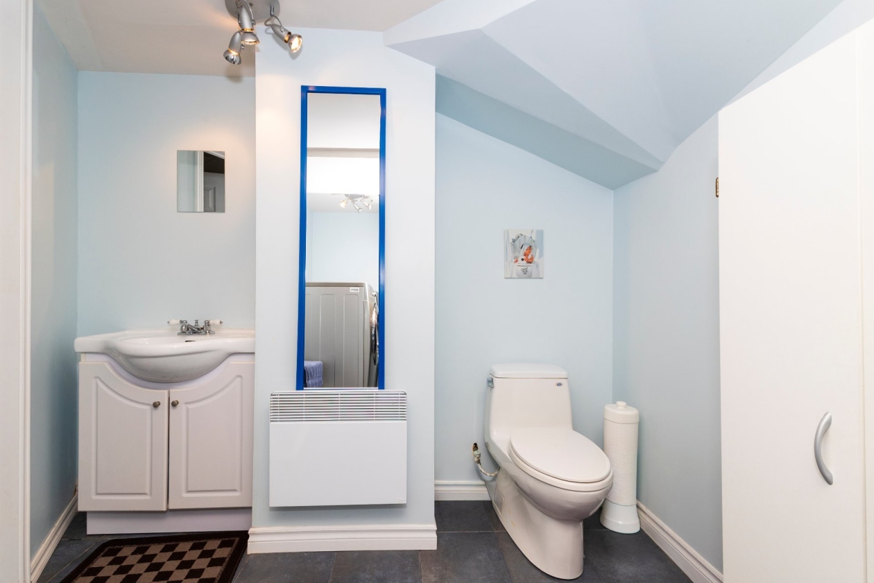 Salle de bains — 20, Boul. Ste-Marguerite, Châteauguay, J6K1M1, Châteauguay