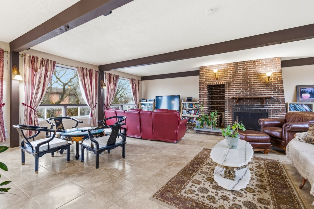 Salle familiale — 20, Boul. Ste-Marguerite, Châteauguay, J6K1M1, Châteauguay
