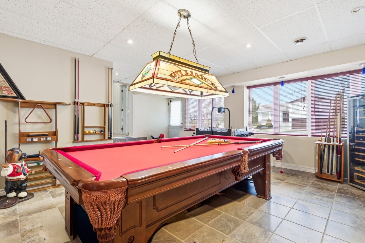 Salon — 20, Boul. Ste-Marguerite, Châteauguay, J6K1M1, Châteauguay