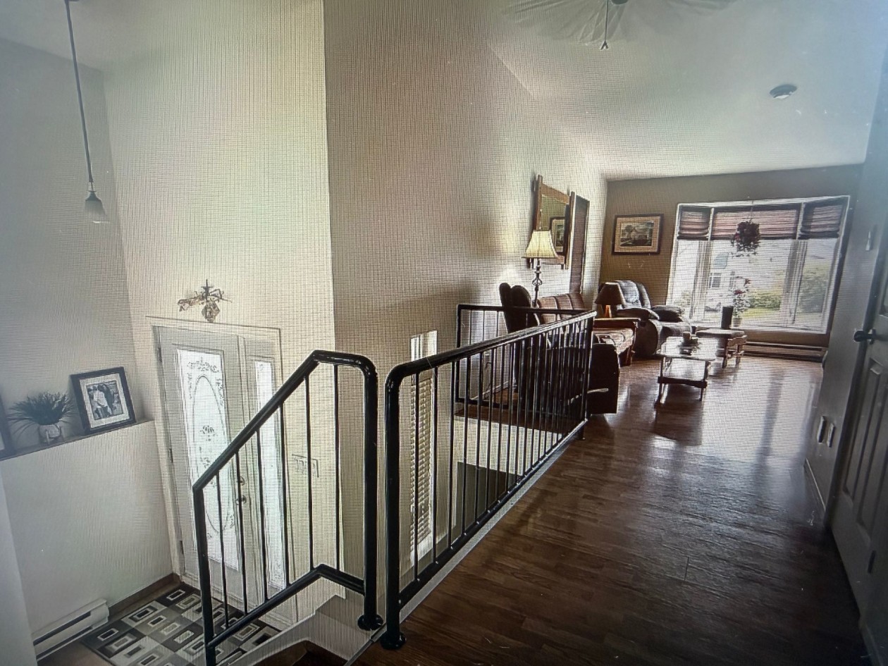 Hall d'entrée — 940, Rue des Défibreurs, Saguenay (Chicoutimi), G7J4X5, Saguenay (Chicoutimi)