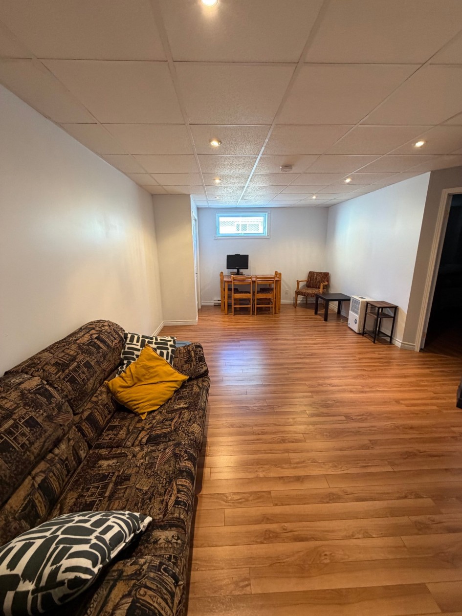 Salle familiale — 226, Rue de la Place-des-Champs, Saint-Nazaire, G0W2V0, Saint-Nazaire