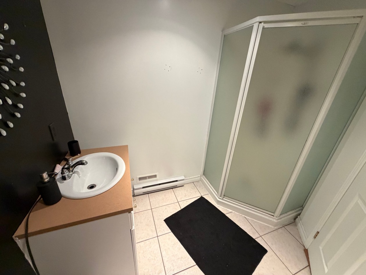 Salle de bains — 226, Rue de la Place-des-Champs, Saint-Nazaire, G0W2V0, Saint-Nazaire