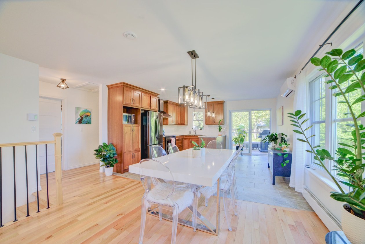 Salle à manger — 1255, Rue des Lys, Sherbrooke (Fleurimont), J1E3T5, Sherbrooke (Fleurimont)