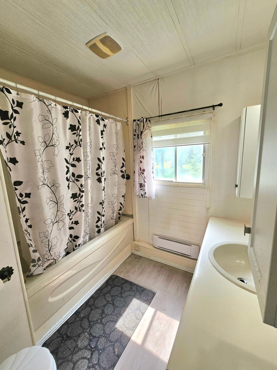 Salle de bains — 9, Rue Girard, La Rédemption, G0J1P0, La Rédemption