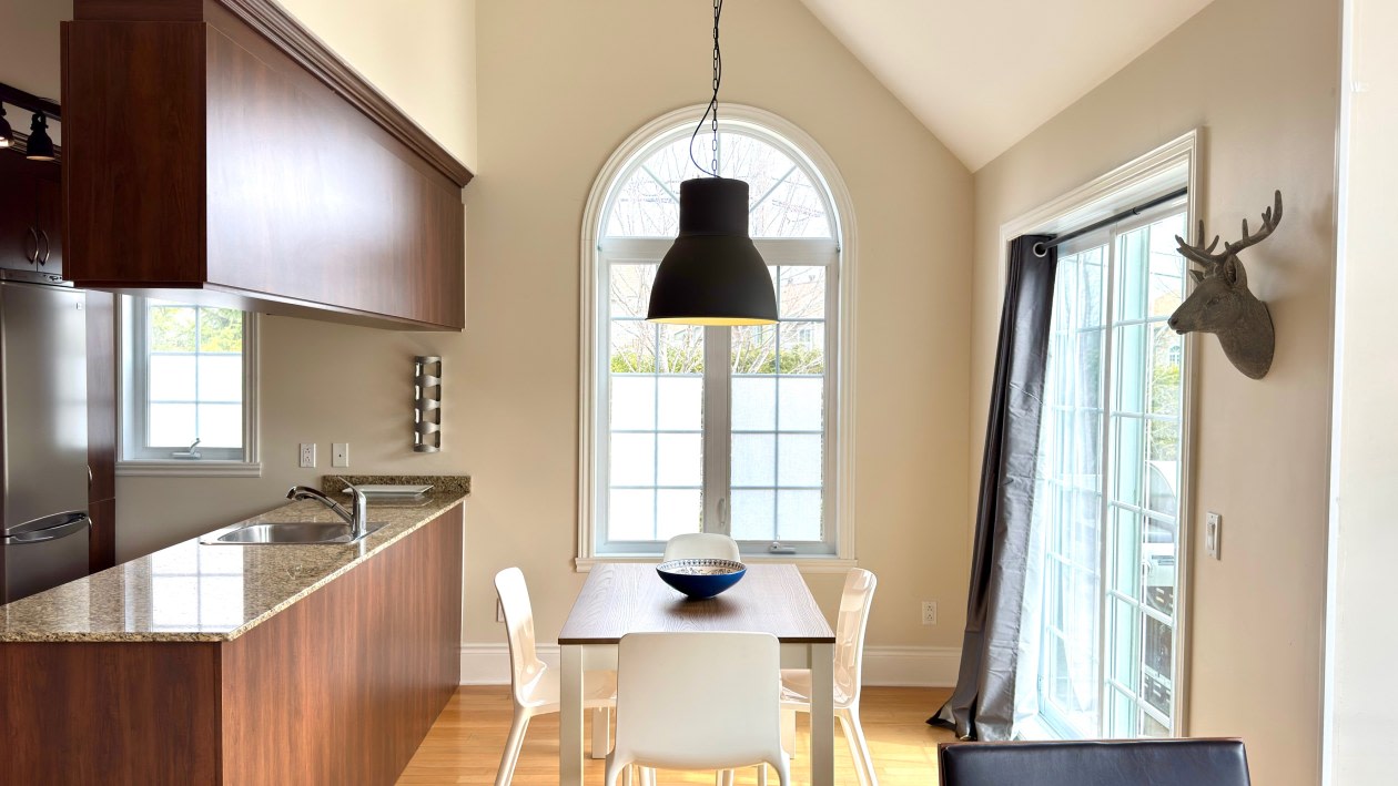 Salle à manger — 201-21 Montée Victor-Nymark, 201, Saint-Sauveur, J0R 1R3, Saint-Sauveur