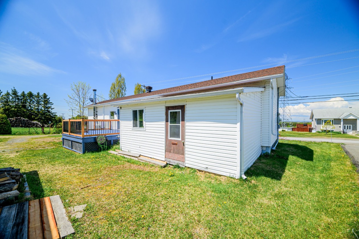 Remise — 246, Rue Principale, Saint-Modeste, G0L3M0, Saint-Modeste