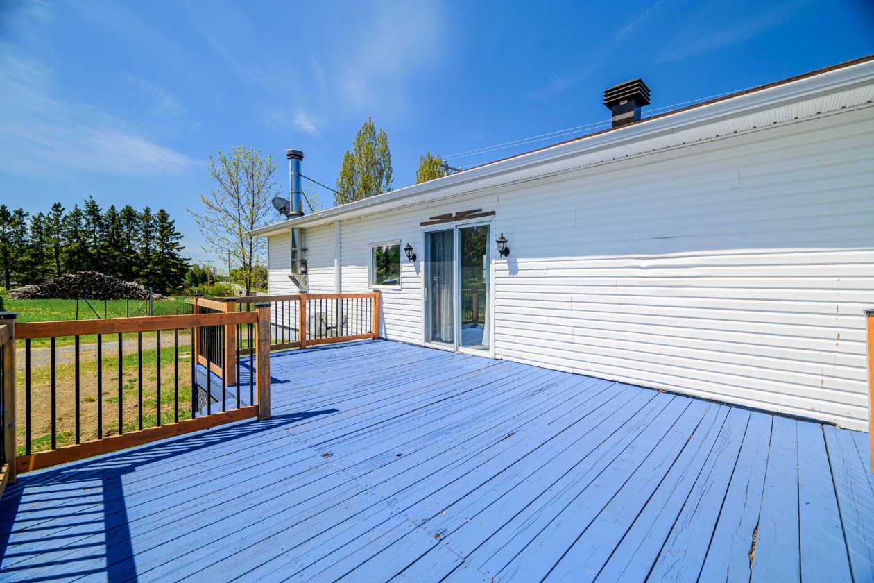 Terrasse — 246, Rue Principale, Saint-Modeste, G0L3M0, Saint-Modeste