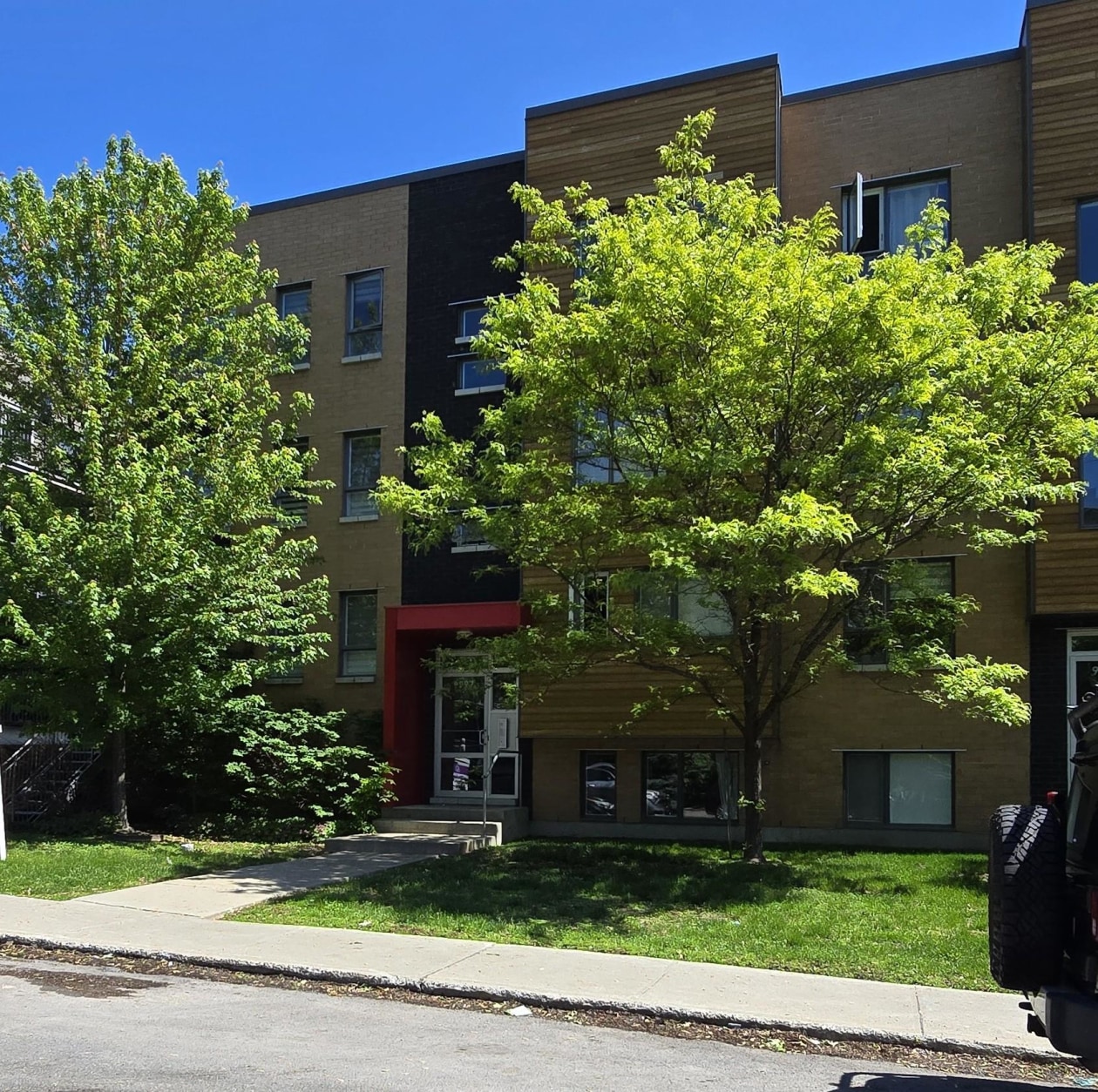 9997, Av. du Parc-Georges — photo 1