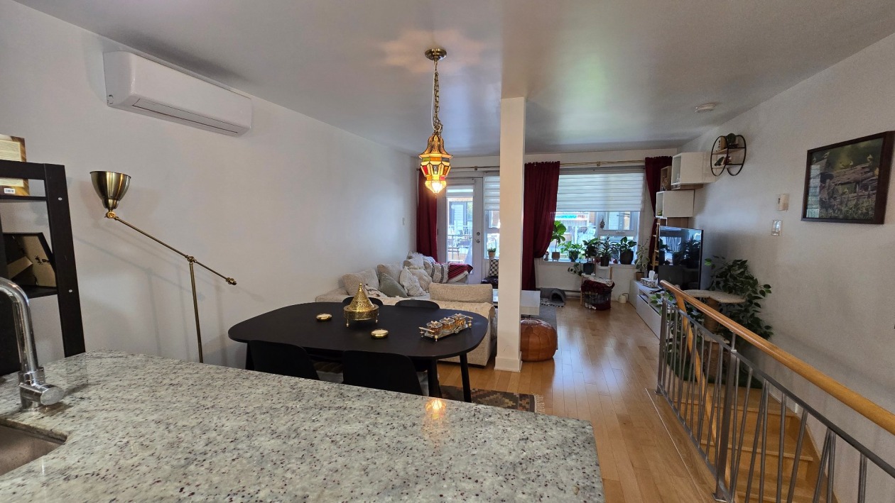 Salle à manger — 9997, Av. du Parc-Georges, 105, Montréal (Montréal-Nord), H1H4X6, Montréal (Montréal-Nord)