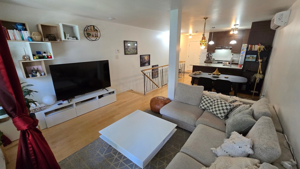 Salon — 9997, Av. du Parc-Georges, 105, Montréal (Montréal-Nord), H1H4X6, Montréal (Montréal-Nord)