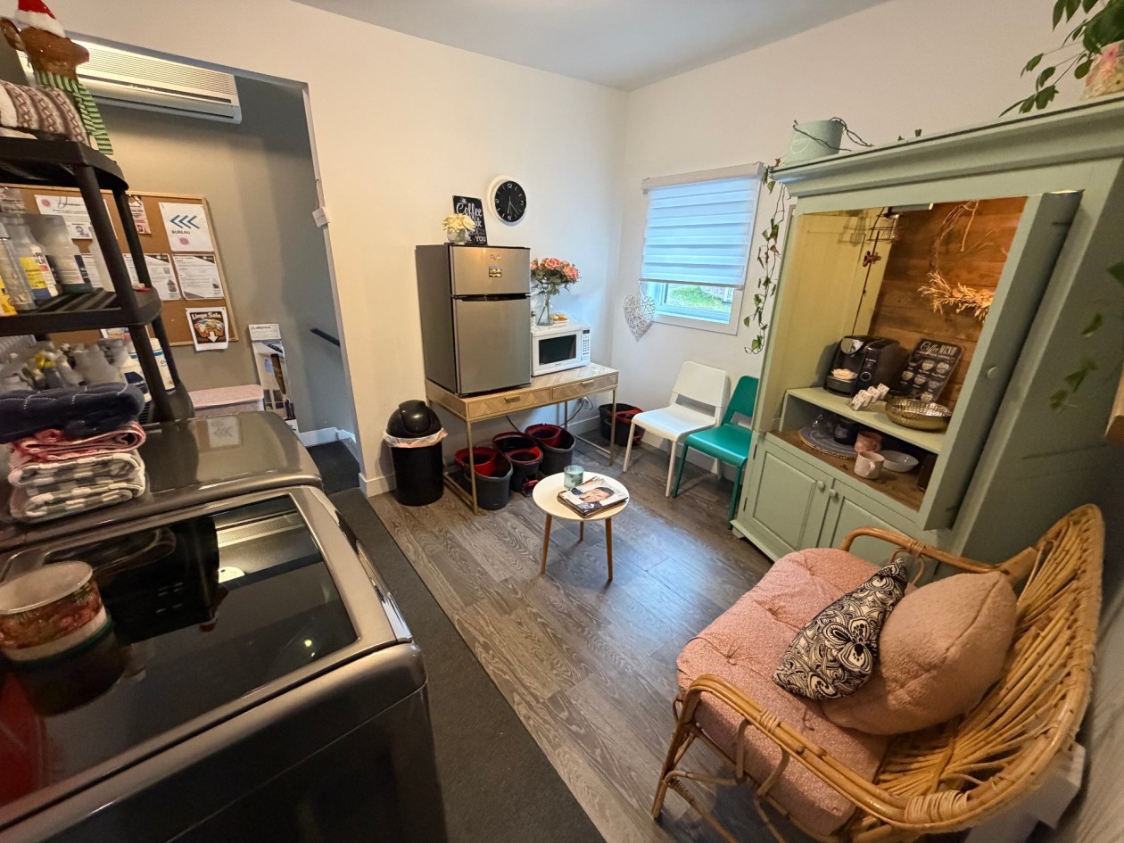 Cuisinette — 452 - 456, Rue de l'Hôtel-Dieu, Saguenay (Chicoutimi), G7H1V7, Saguenay (Chicoutimi)