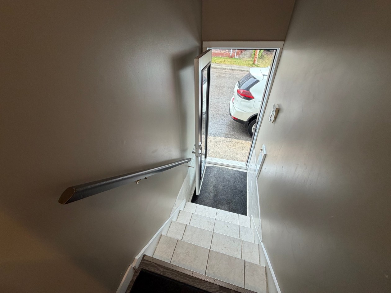 Hall d'entrée — 452 - 456, Rue de l'Hôtel-Dieu, Saguenay (Chicoutimi), G7H1V7, Saguenay (Chicoutimi)