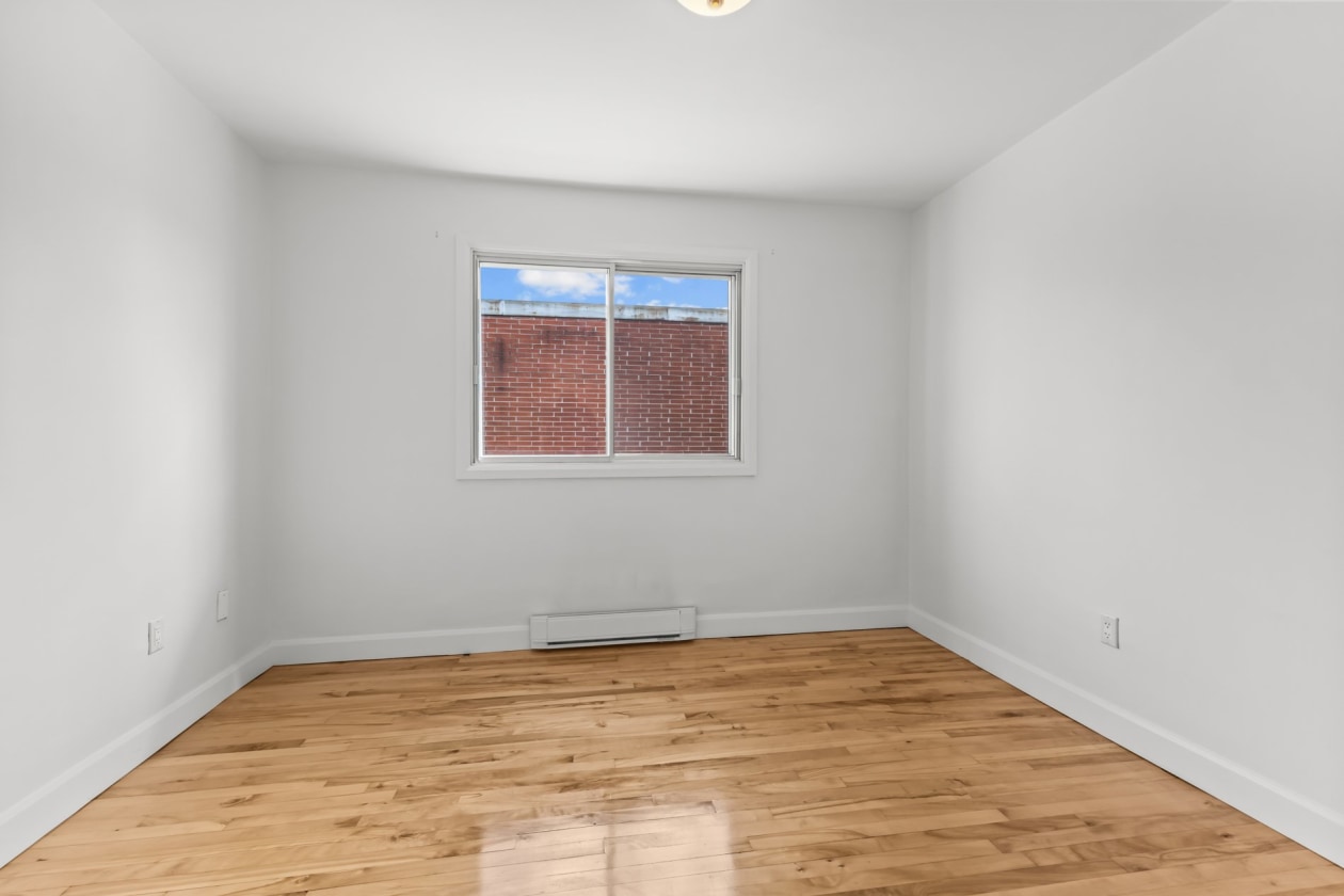 Chambre à coucher — 4344, Rue de Venise, Montréal (Saint-Léonard), H1S1G1, Montréal (Saint-Léonard)