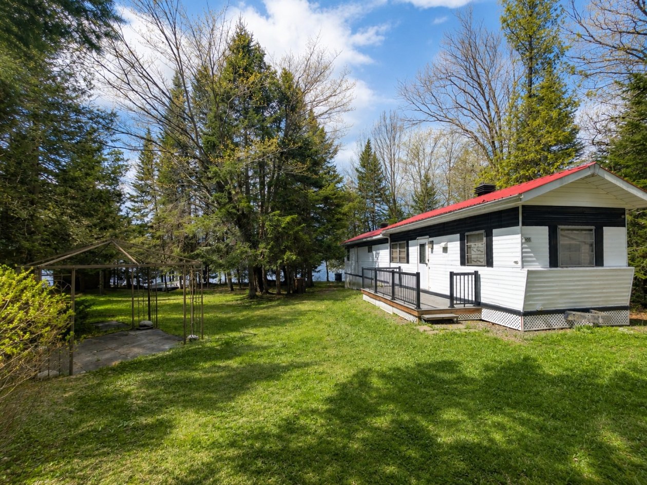 635, Ch. du Lac-des-Trois-Milles E. — photo 3