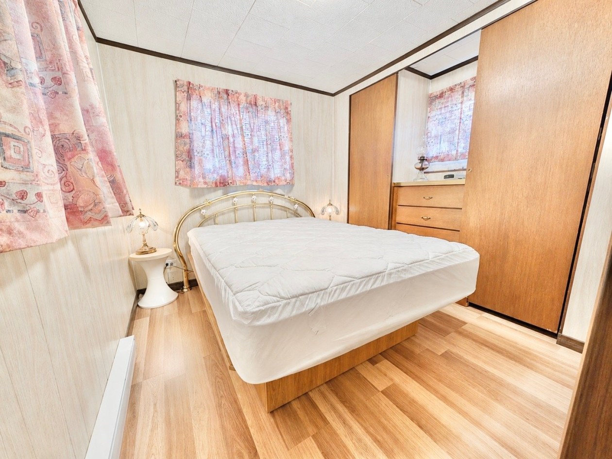 Chambre à coucher principale — 635, Ch. du Lac-des-Trois-Milles E., Sainte-Cécile-de-Whitton, G0Y1J0, Sainte-Cécile-de-Whitton