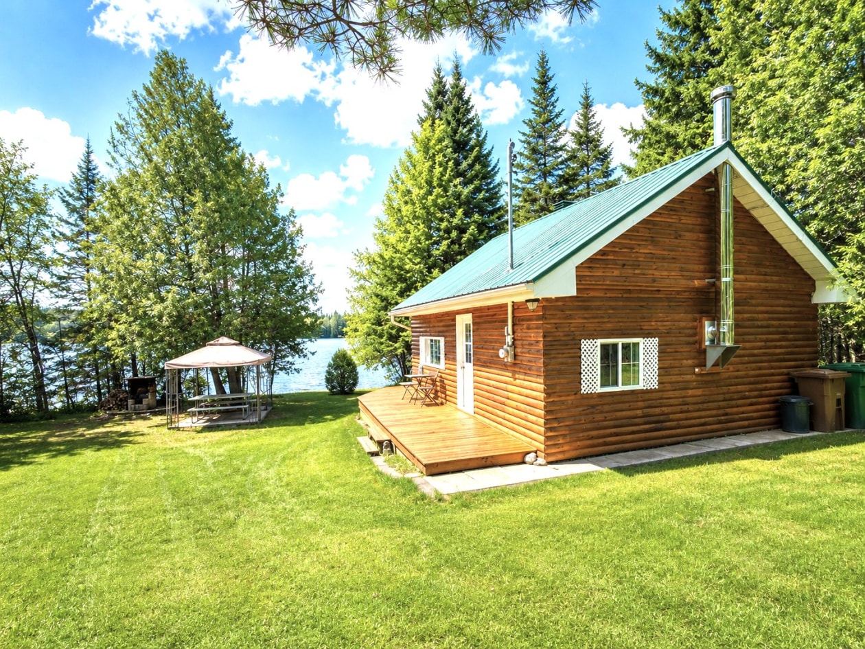 633, Ch. du Lac-des-Trois-Milles E. — photo 1