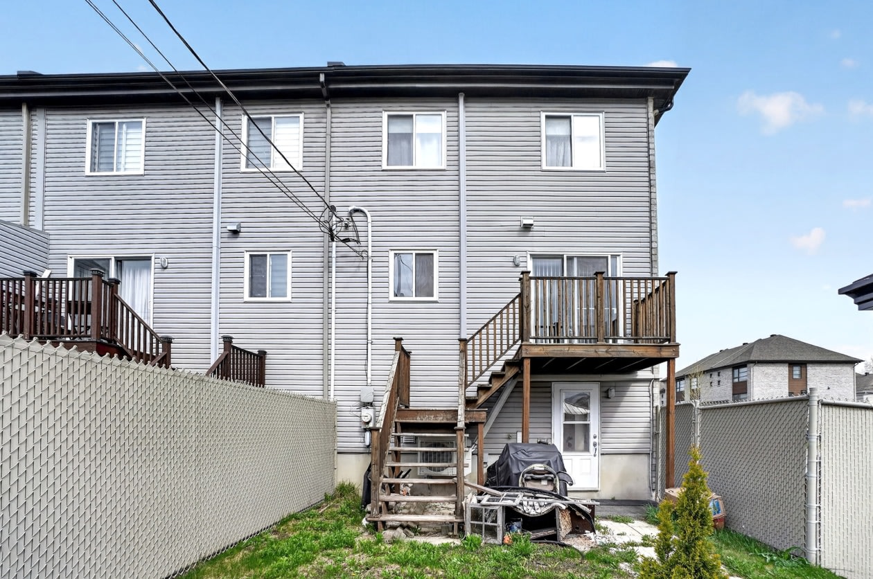 Face arrière — 7998 Rue des Quatre-Vents, Laval, H7A 0E9, Laval