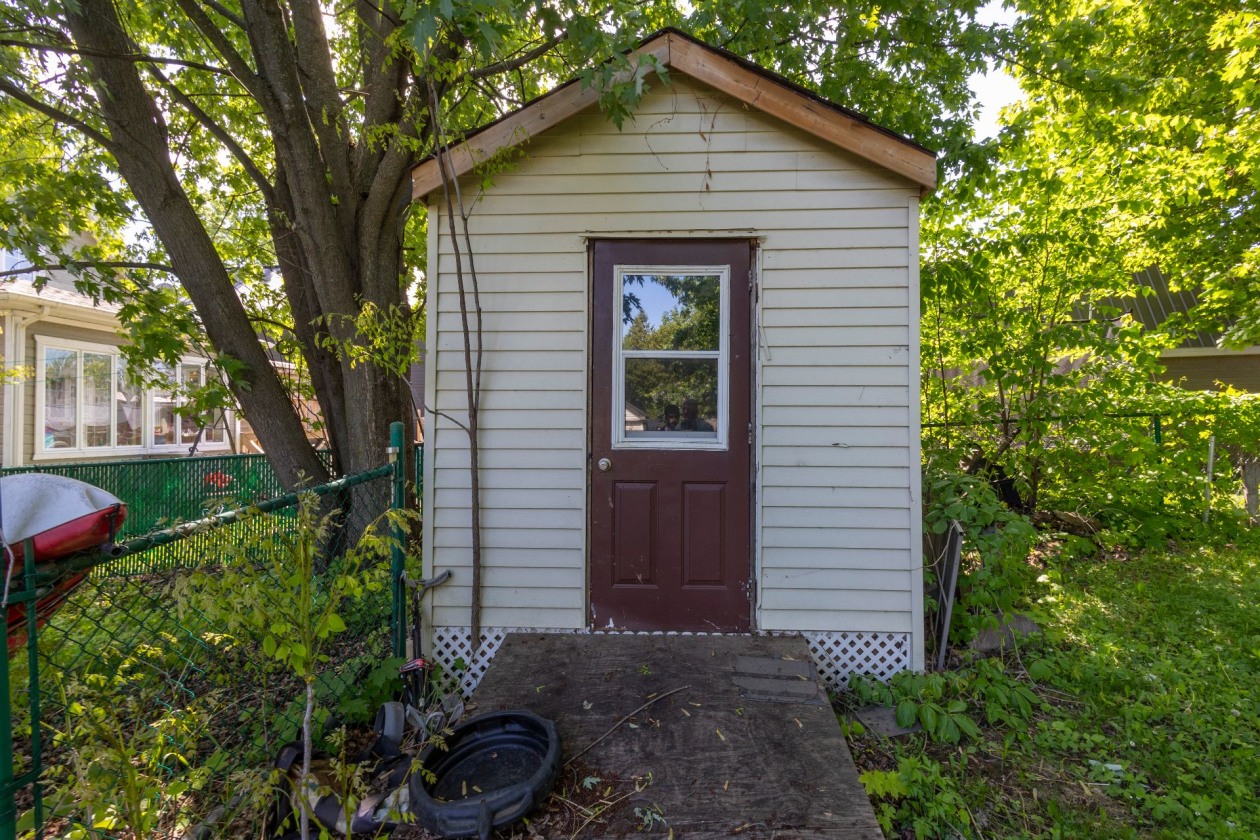 Remise — 51, Rue St-Jean, Châteauguay, J6J2X6, Châteauguay