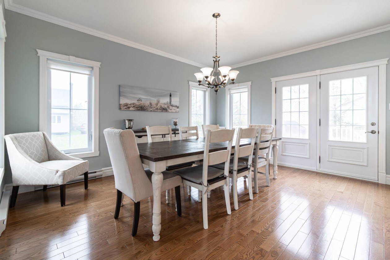 Salle à manger — 125, Route du Fleuve O., Sainte-Luce, G0K1P0, Sainte-Luce