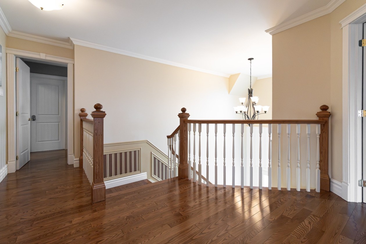 Escalier — 125, Route du Fleuve O., Sainte-Luce, G0K1P0, Sainte-Luce