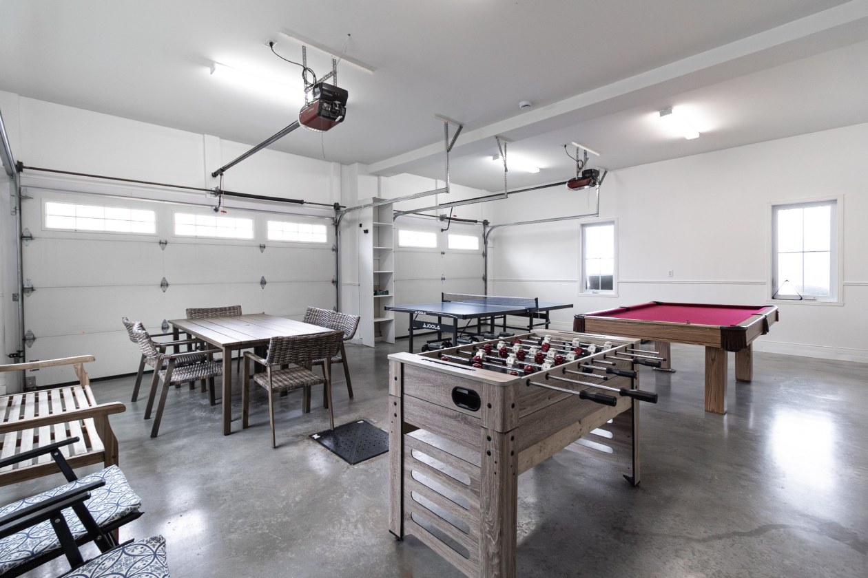 Garage — 125, Route du Fleuve O., Sainte-Luce, G0K1P0, Sainte-Luce