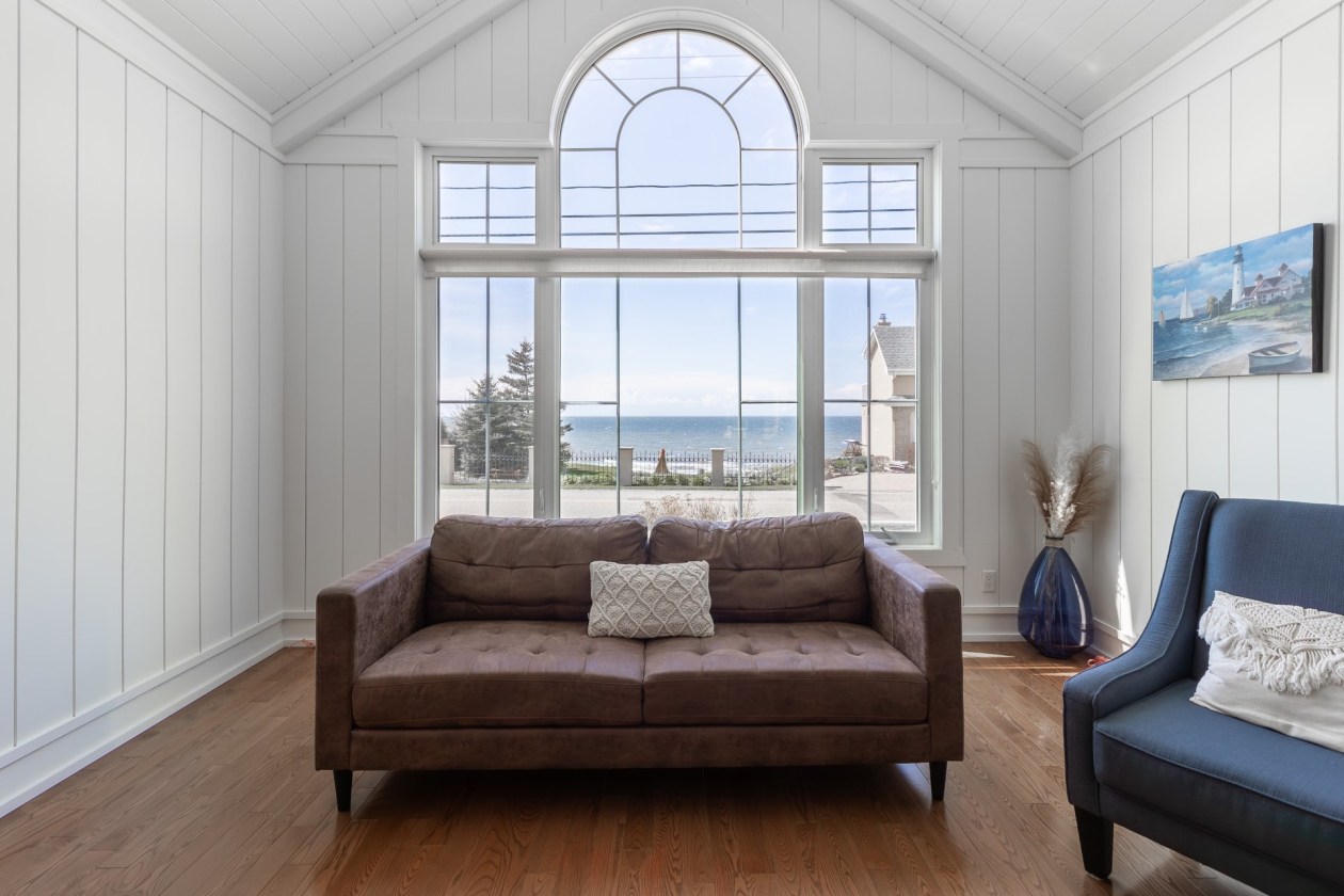 Salon — 125, Route du Fleuve O., Sainte-Luce, G0K1P0, Sainte-Luce