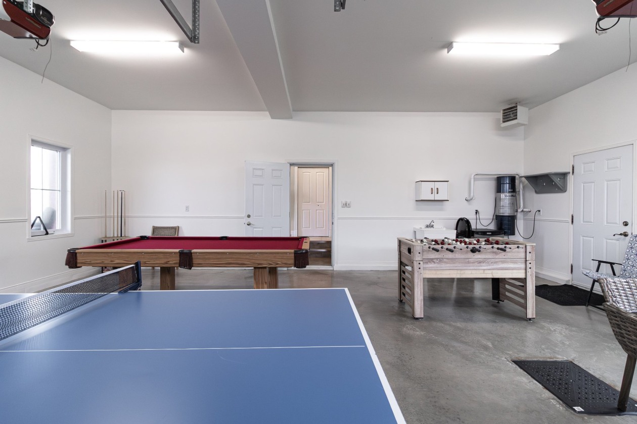 Garage — 125, Route du Fleuve O., Sainte-Luce, G0K1P0, Sainte-Luce