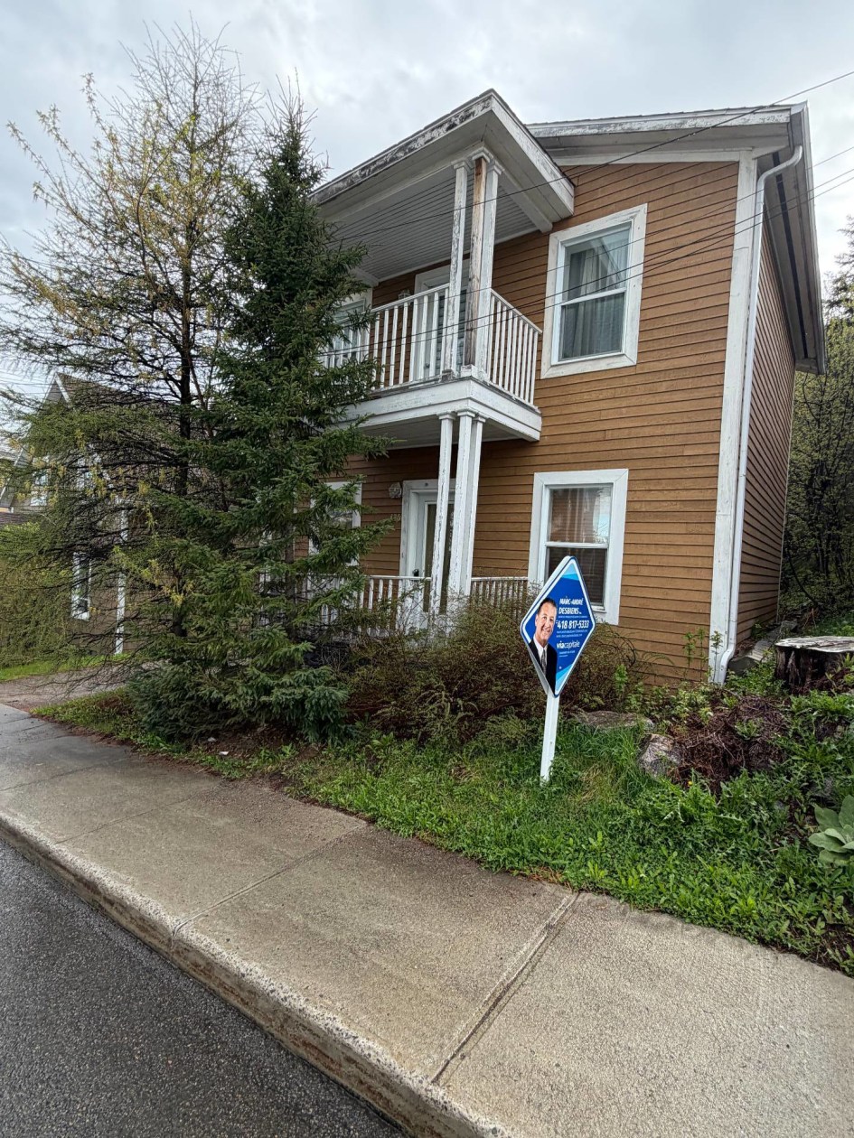Façade — 439 - 441, Rue de la Place-d'Armes, Saguenay (Chicoutimi), G7H4X3, Saguenay (Chicoutimi)
