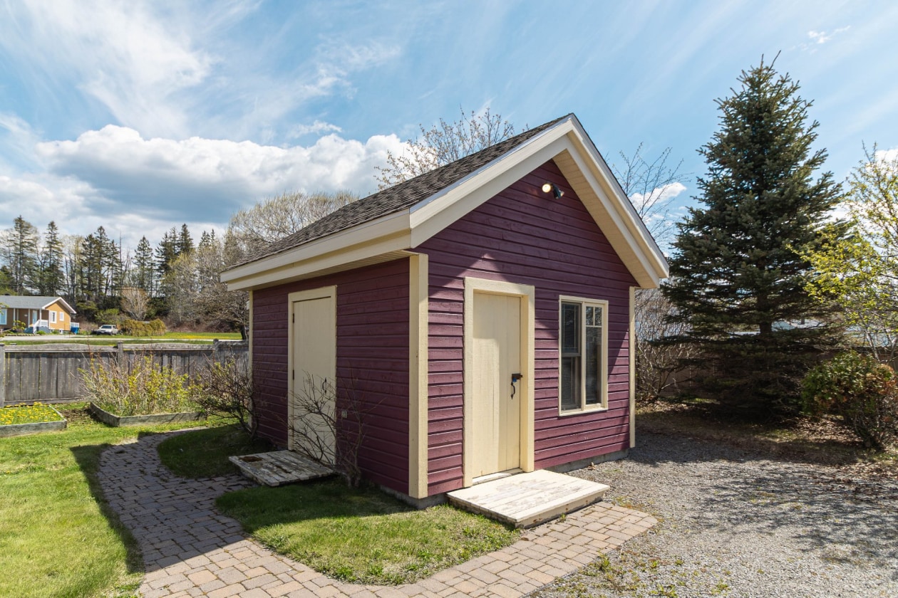 Remise — 125, Route du Fleuve O., Sainte-Luce, G0K1P0, Sainte-Luce