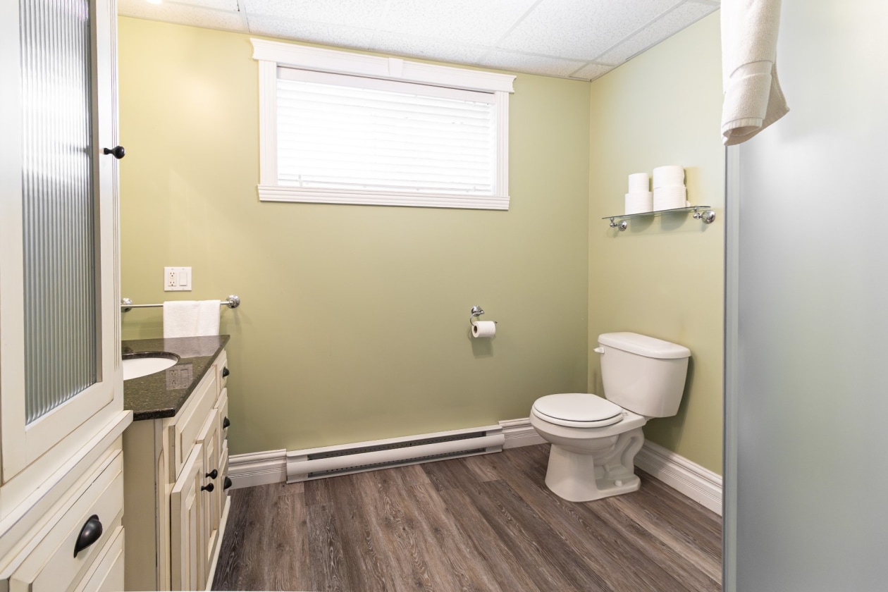 Salle de bains — 125, Route du Fleuve O., Sainte-Luce, G0K1P0, Sainte-Luce