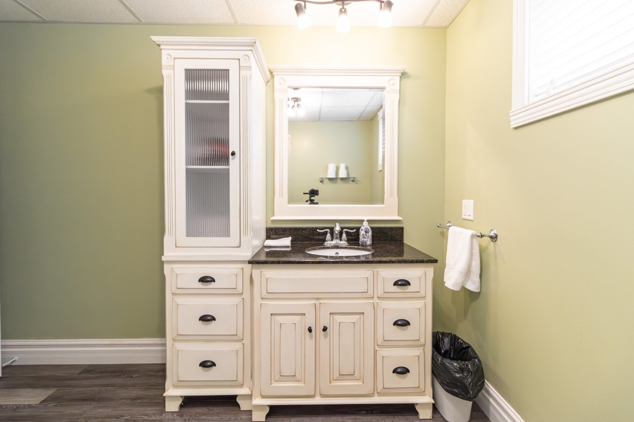 Salle de bains — 125, Route du Fleuve O., Sainte-Luce, G0K1P0, Sainte-Luce