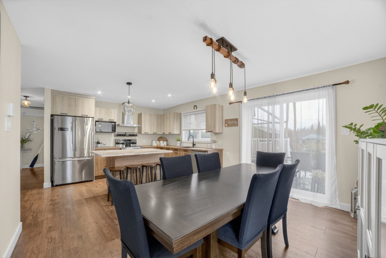 Salle à manger — 279, Rue des Cyprès, Magog, J1X8B1, Magog