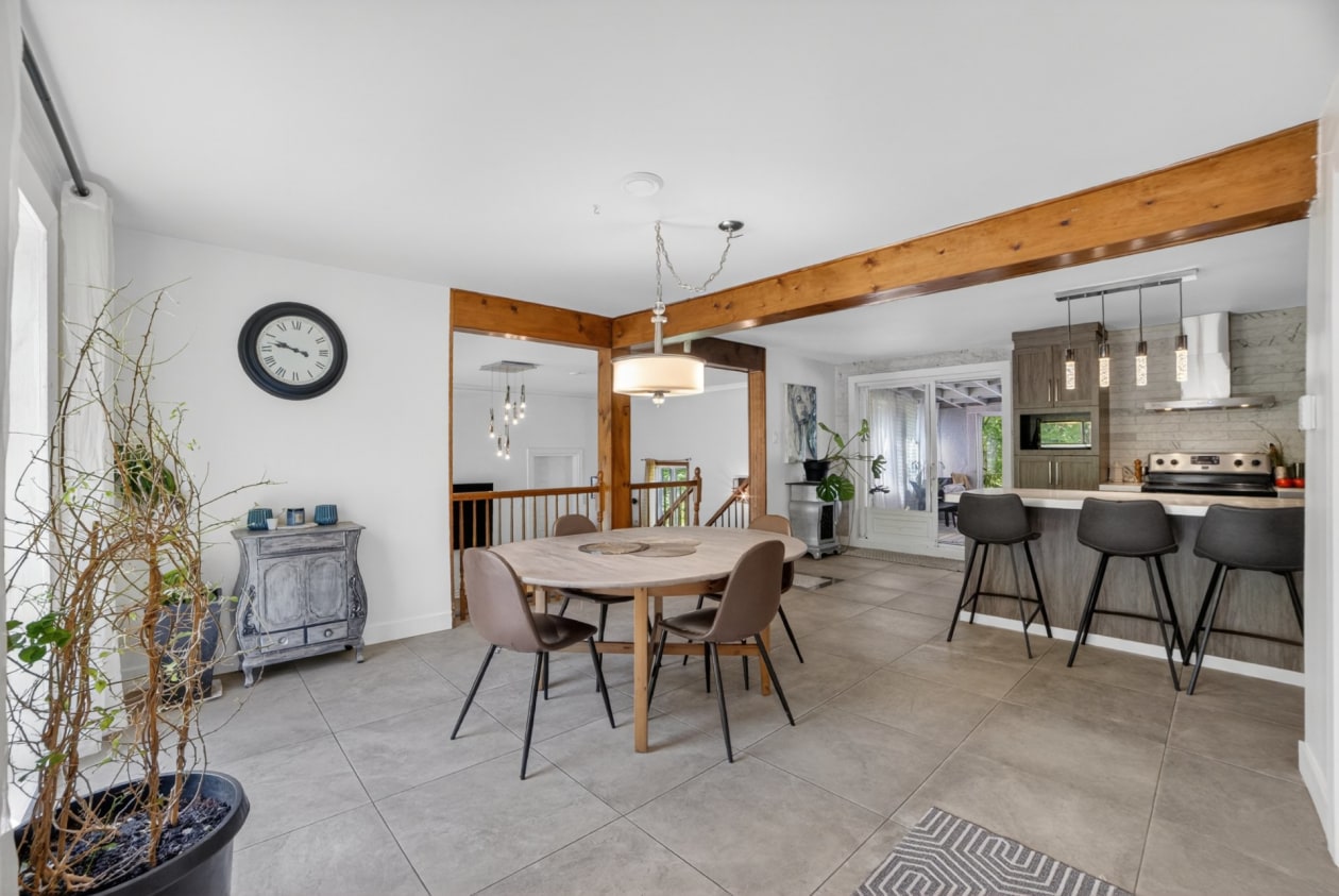 Salle à manger — 336, Ch. Laurendeau, Magog, J1X4W1, Magog