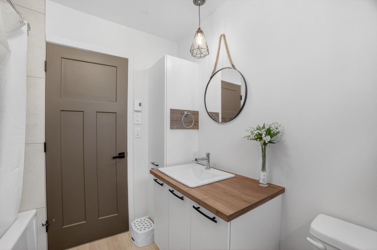 Salle de bains — 279, Rue des Cyprès, Magog, J1X8B1, Magog