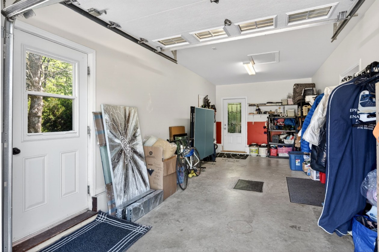 Garage — 1233, Rue des Bouleaux, Les Cèdres, J7T1H8, Les Cèdres