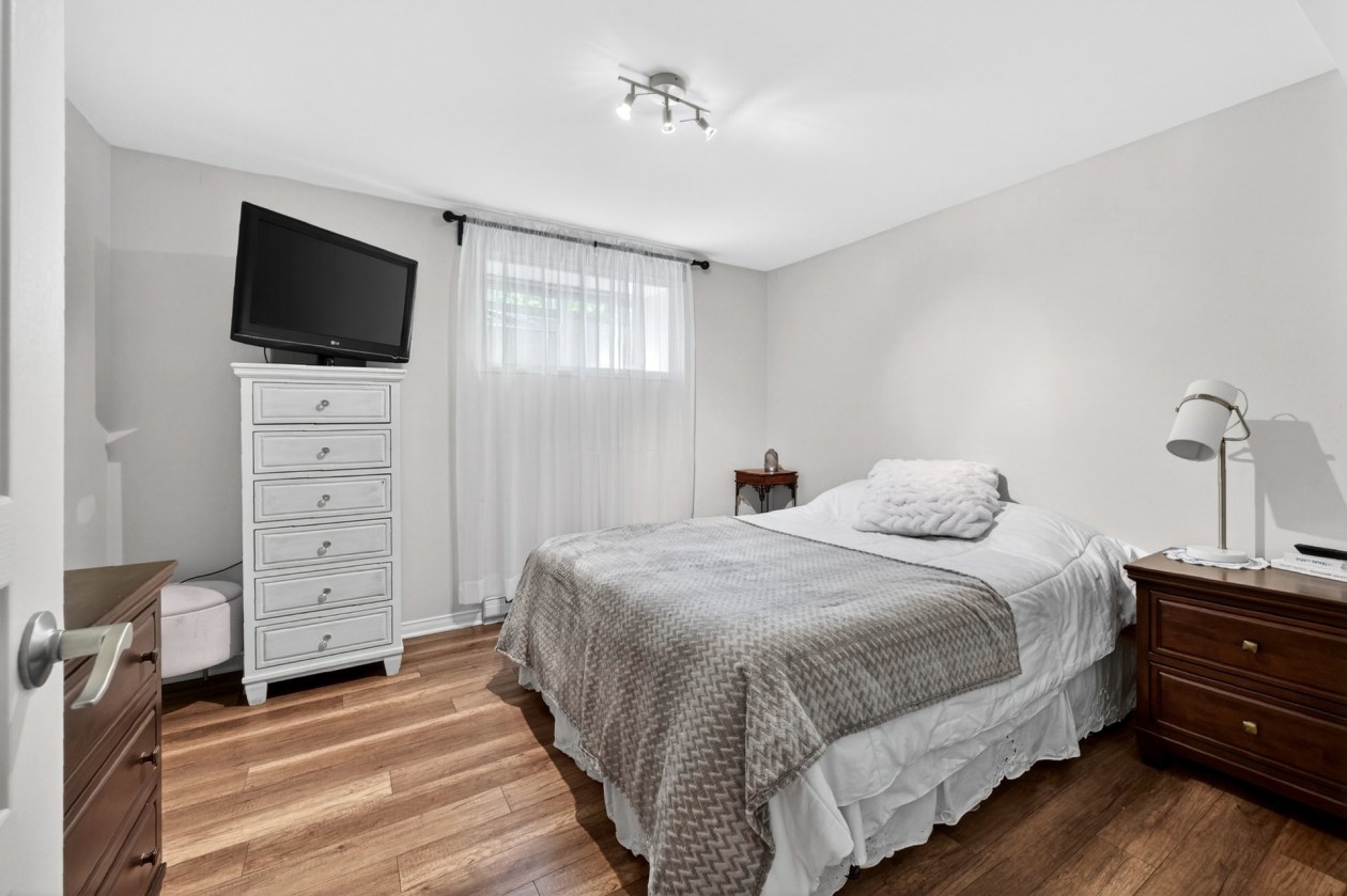Chambre à coucher — 1233, Rue des Bouleaux, Les Cèdres, J7T1H8, Les Cèdres