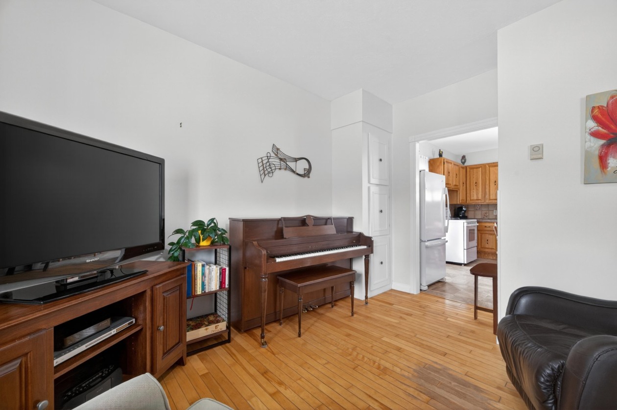 Salon — 7, Rue du Collège, Rimouski, G5N5G8, Rimouski