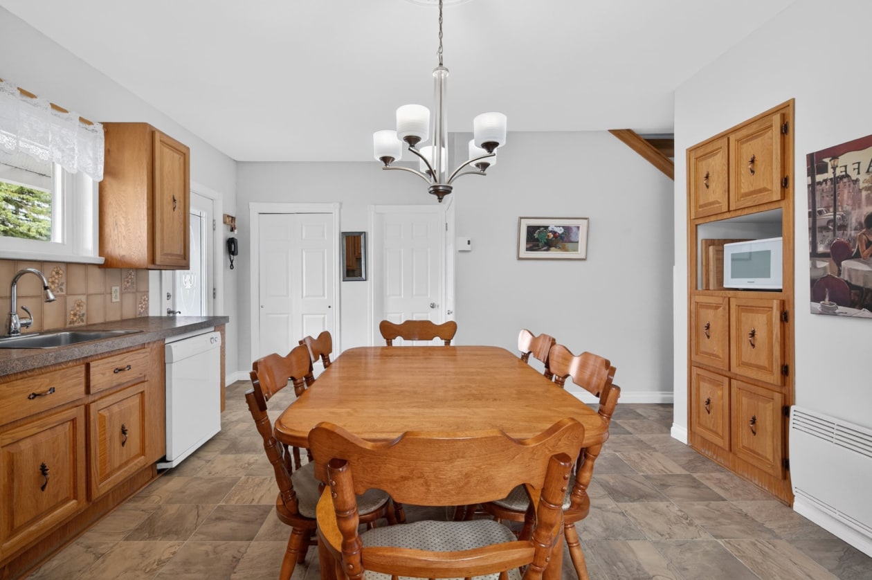 Salle à manger — 7, Rue du Collège, Rimouski, G5N5G8, Rimouski