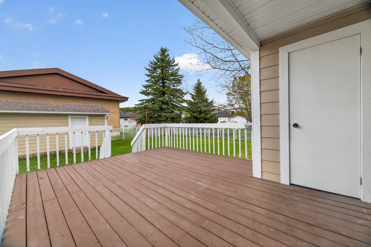 Terrasse — 7, Rue du Collège, Rimouski, G5N5G8, Rimouski