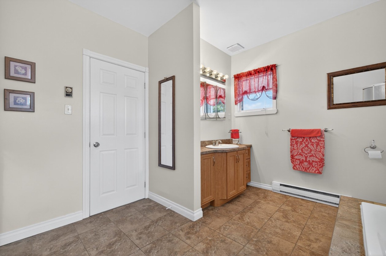 Salle de bains — 7, Rue du Collège, Rimouski, G5N5G8, Rimouski